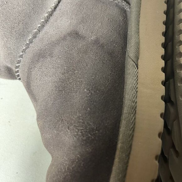 Kookaburra by UGG leather gray suede boots with sheep skin lining size 9 - Picture 11 of 12